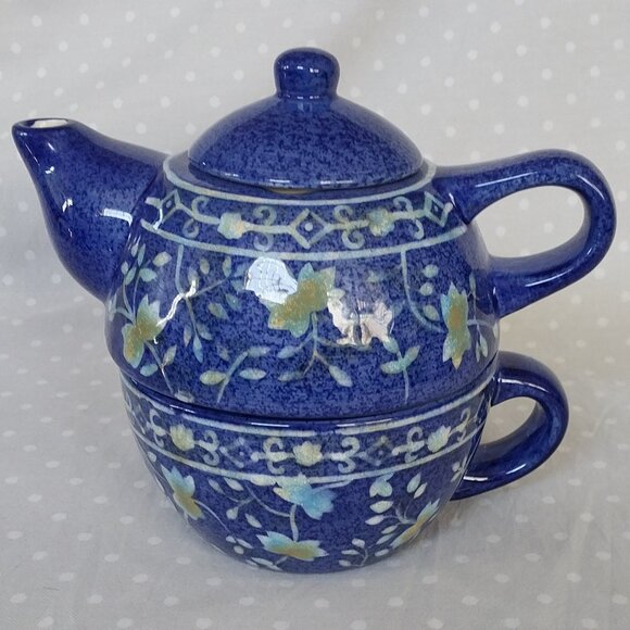 Cost Plus World Market Blue Floral One Cup Ceramic Teapot and Stackable Mug - Picture 2 of 7